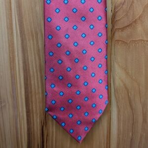 Men's Red and Blue Patterned Tie